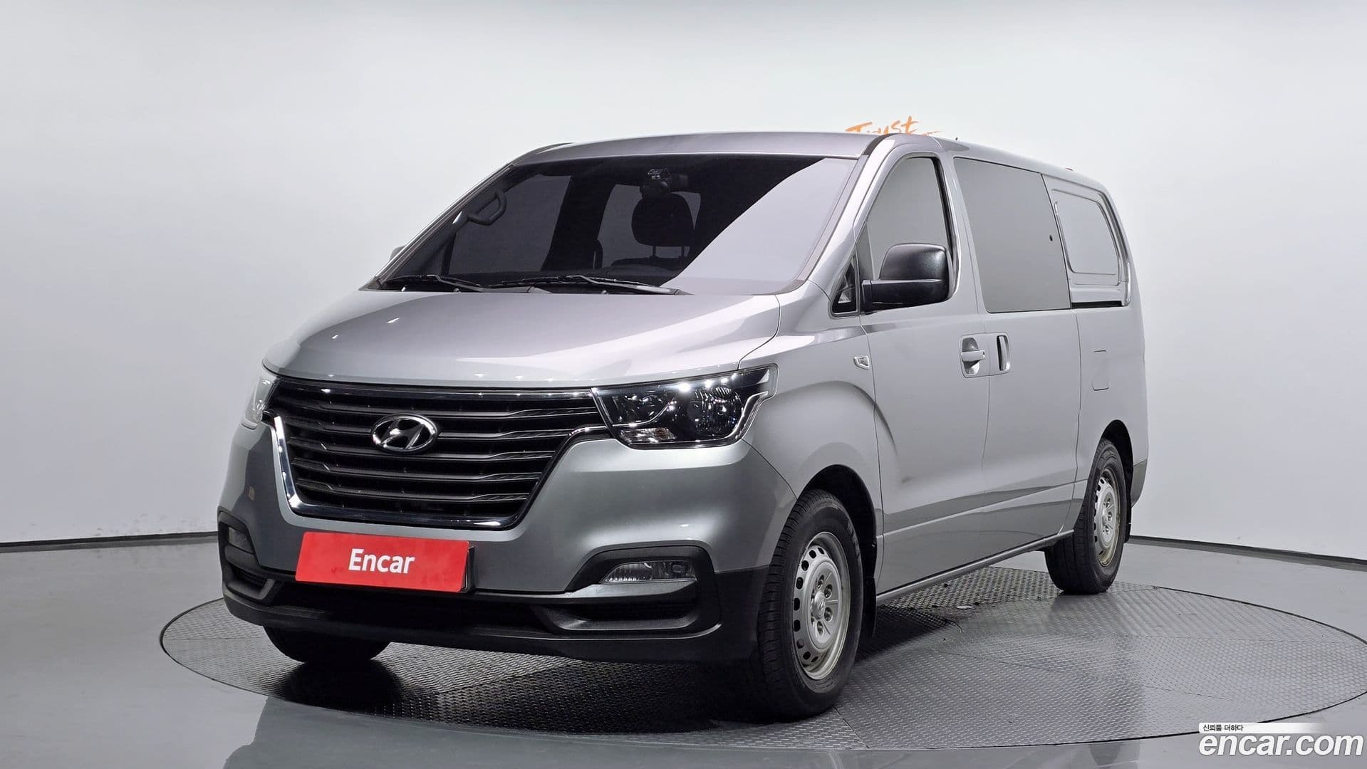 Main__Slider__Photo:Starex Hyundai 2018.4-0