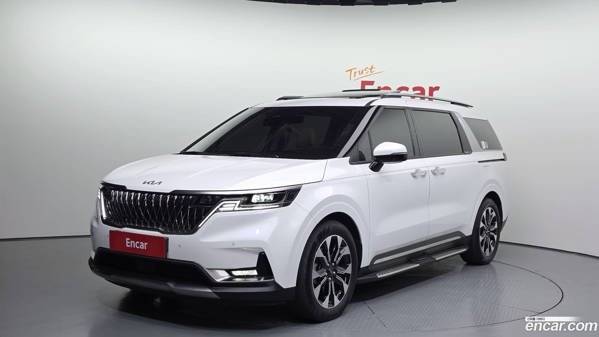 Main__Slider__Photo:Canival Kia 2022.11-0