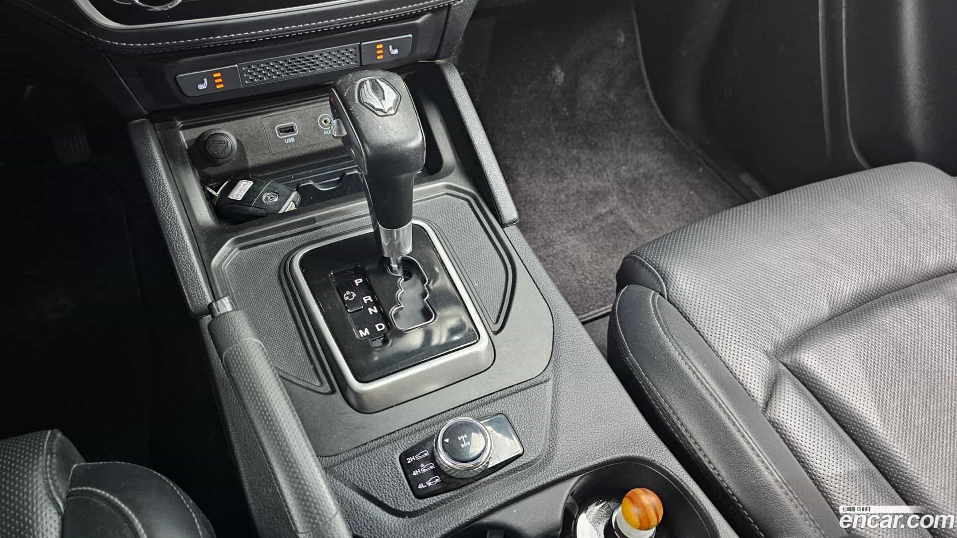 Rexton KG Mobility 2019.0-INNER-009