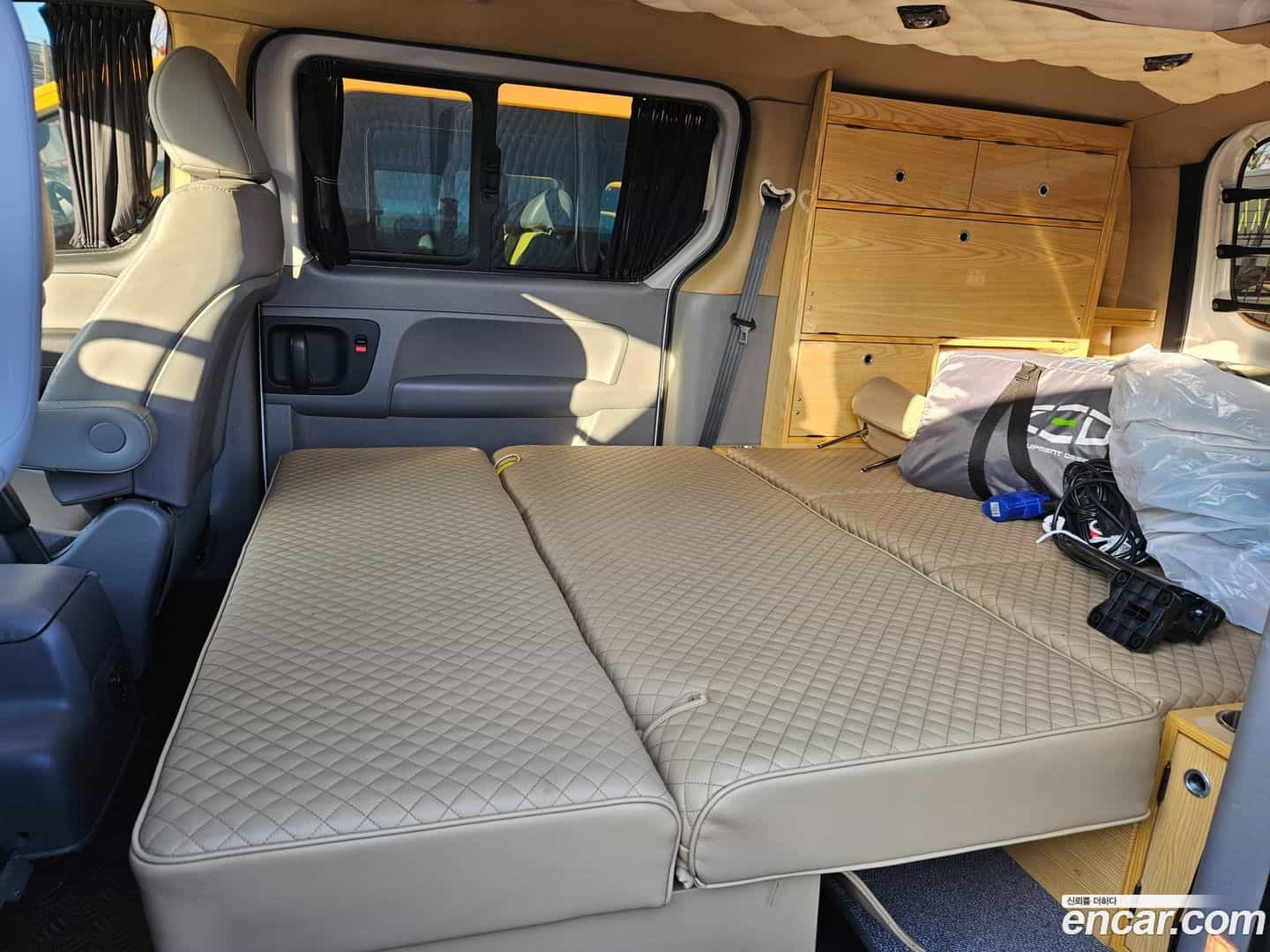 Starex Hyundai 2018.8-OPTION-016