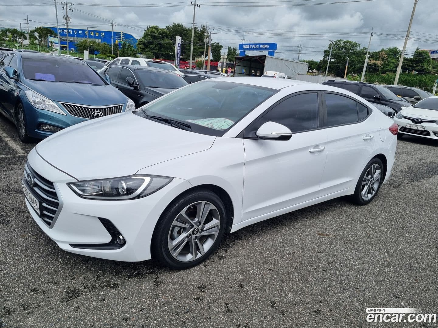 Main__Slider__Photo:AVANTE Hyundai 2016.10-0
