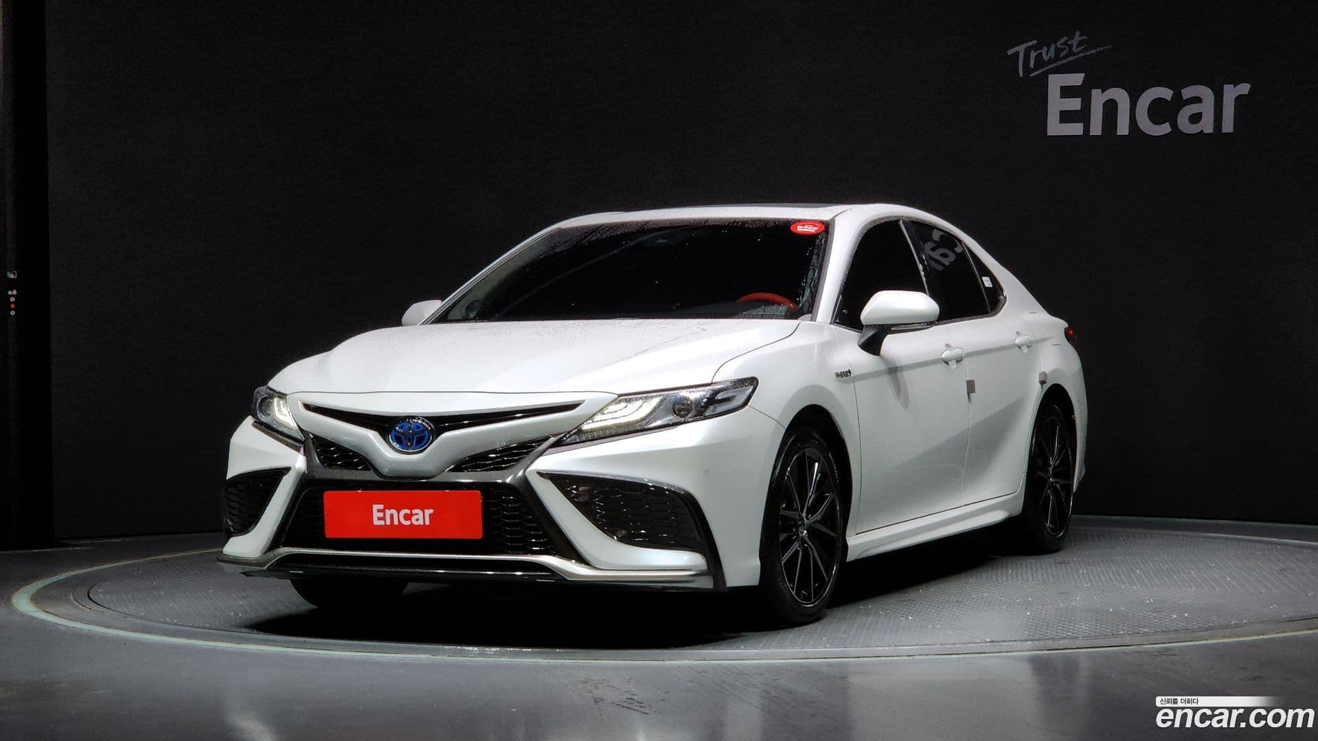 Main__Slider__Photo:Camry Toyota 2024.6-0