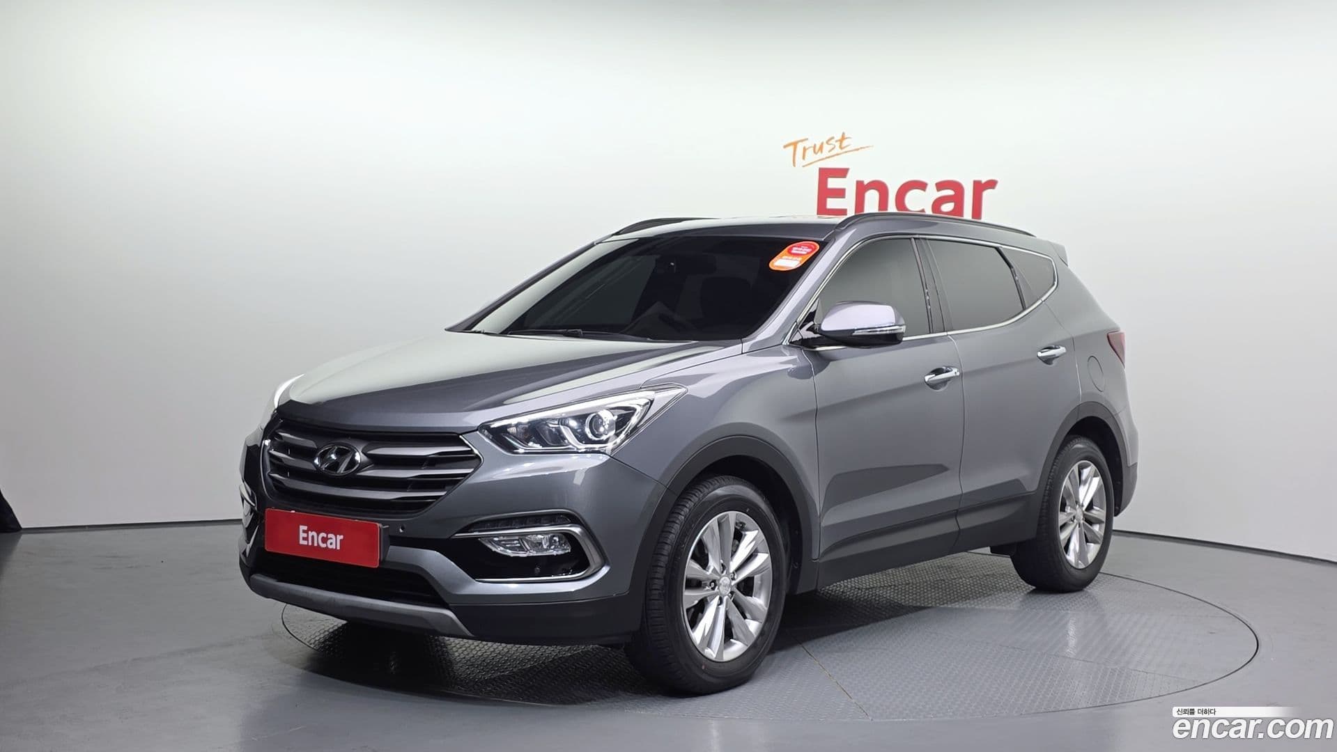 Main__Slider__Photo:Santafe Hyundai 2018.0-0