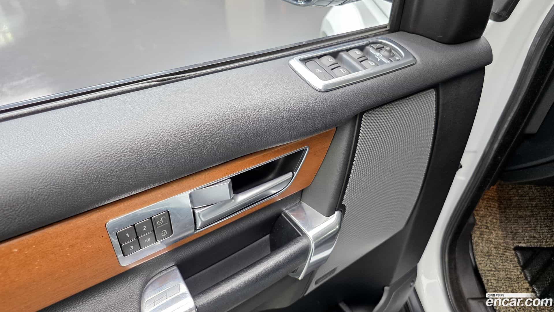 Discovery Land Rover 2015.3-OPTION-018
