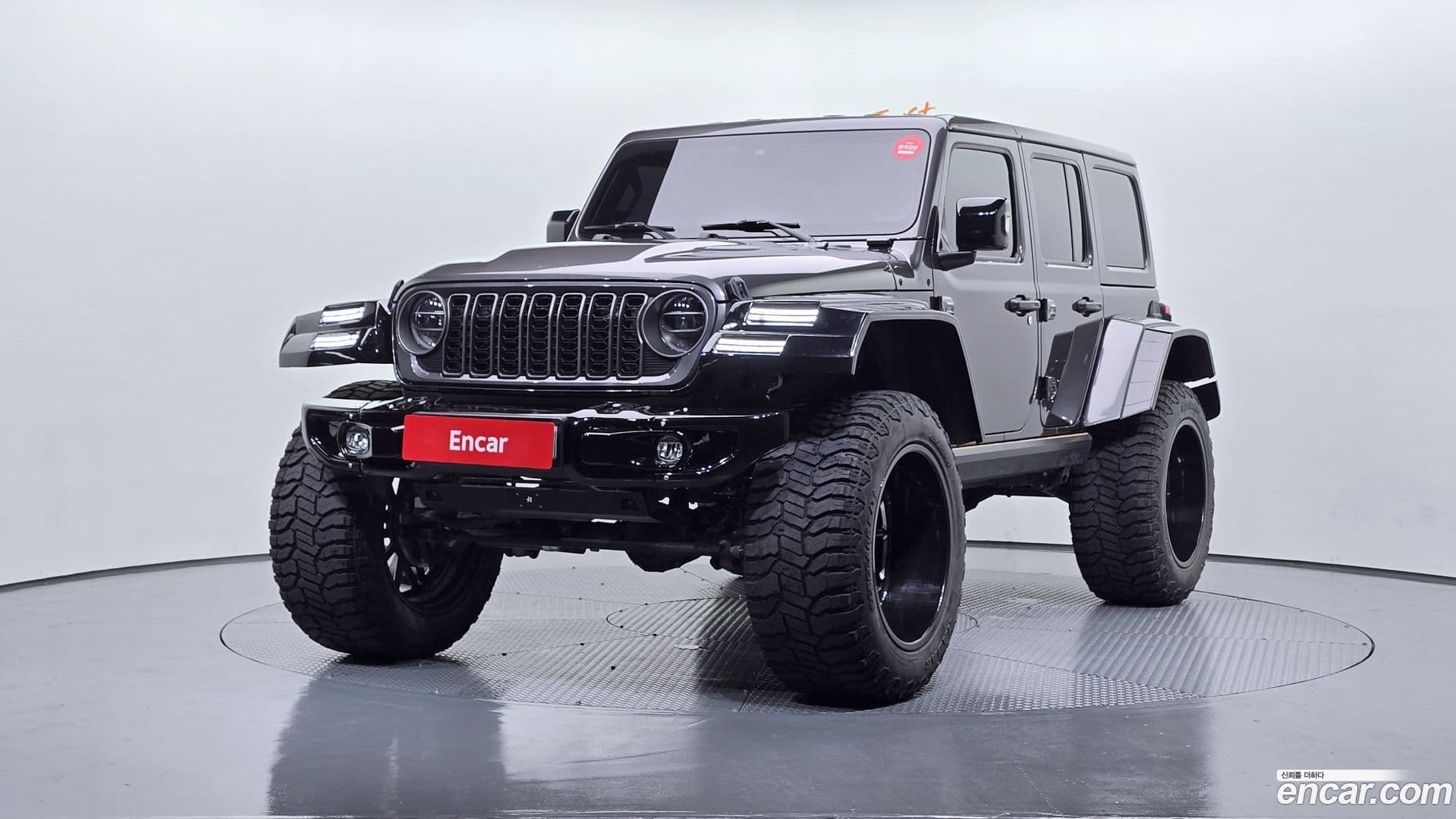 Main__Slider__Photo:Wrangler Jeep 2019.11-0