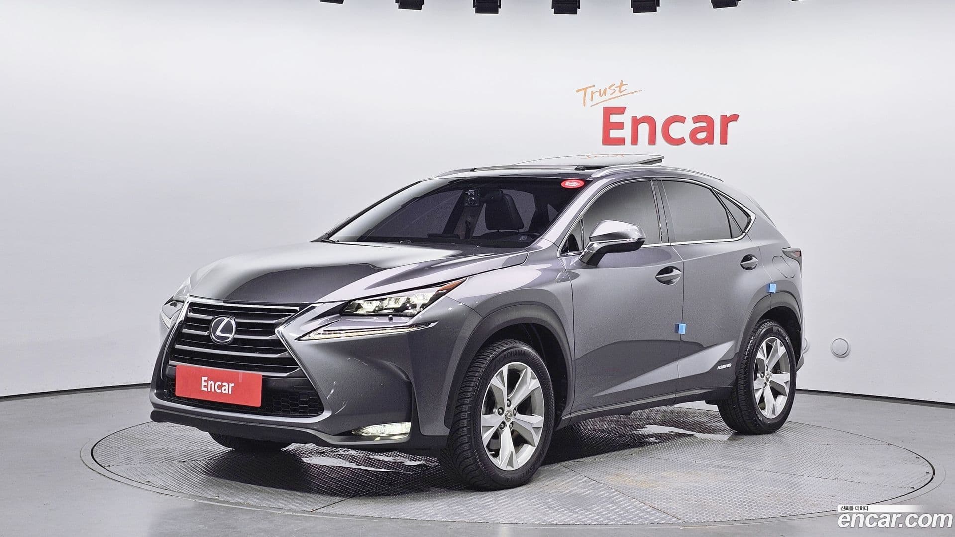 Main__Slider__Photo:NX Lexus 2017.9-0