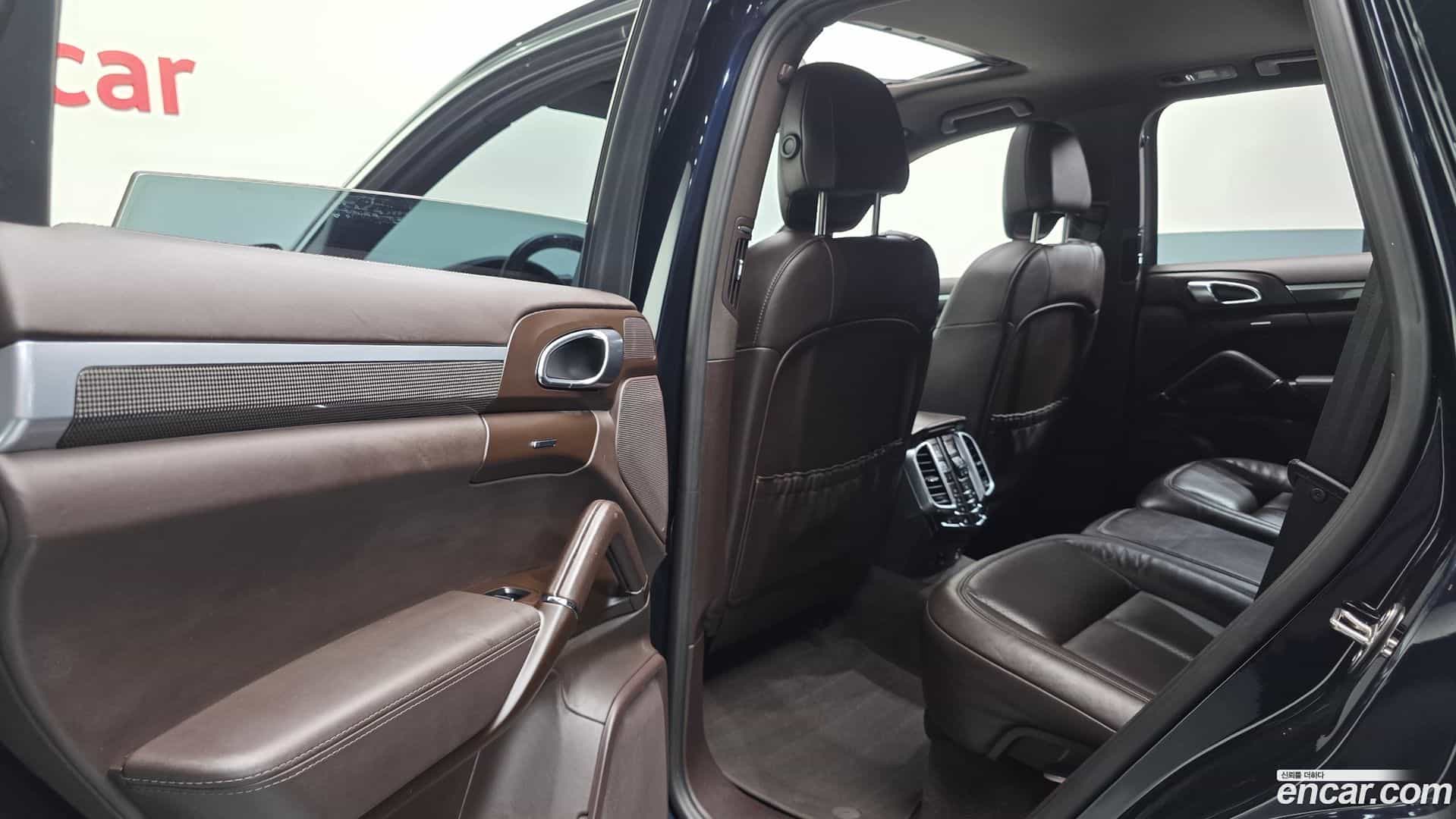 Cayenne Porsche 2015.4-OPTION-021