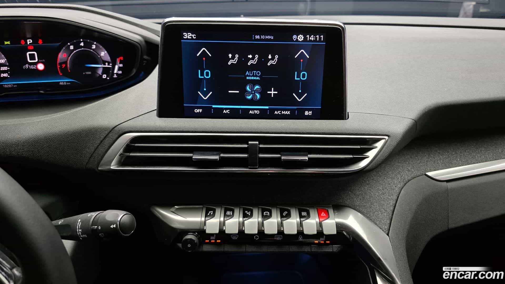 3008 Peugeot 2024.6-OPTION-020