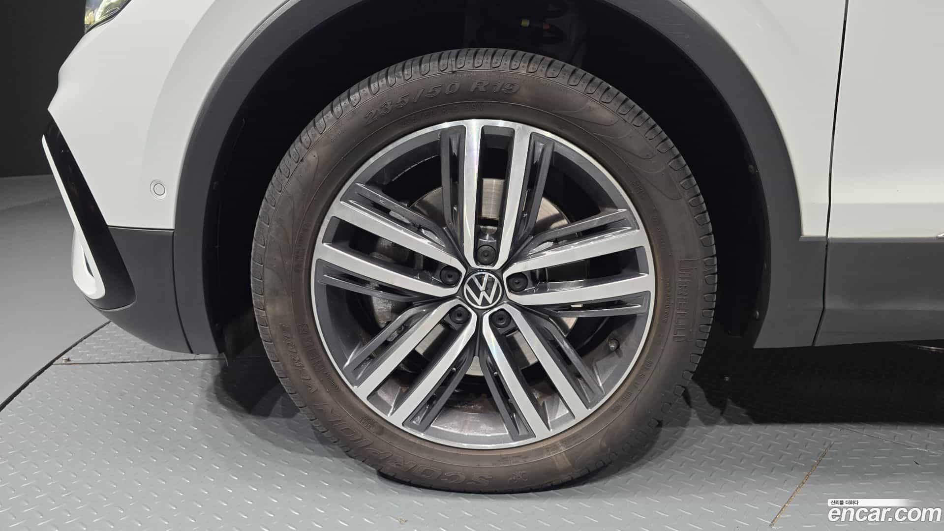 Tiguan Volkswagen 2023.7-OUTER-005