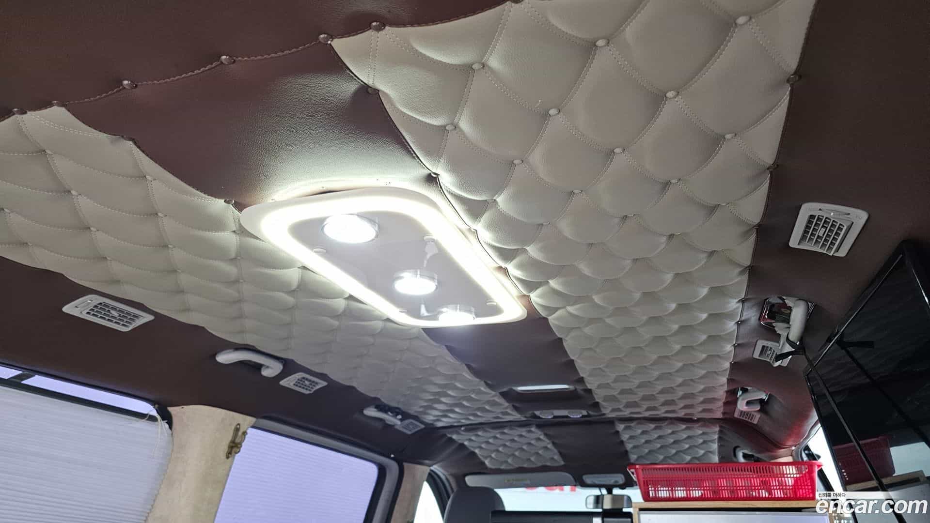 Starex Hyundai 2018.6-OPTION-020