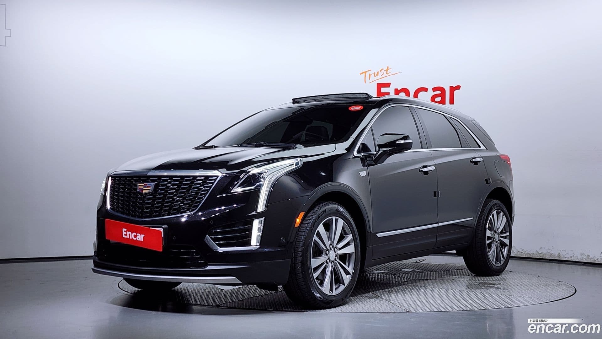 Main__Slider__Photo:XT5 Cadillac 2020.11-0