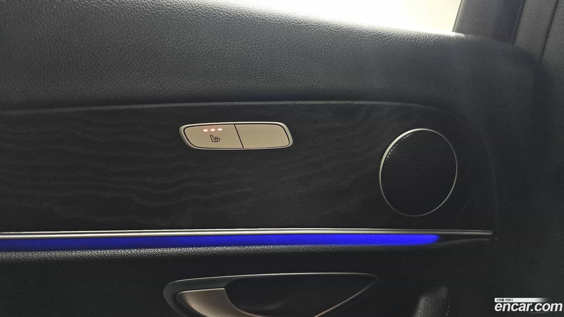 E-Class Mercedes-Benz 2017.8-OPTION-022