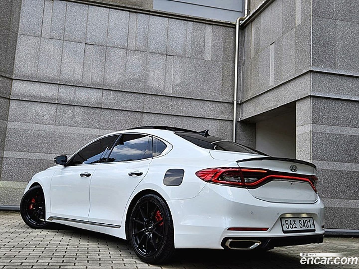 Main__Slider__Photo:Grandeur Hyundai 2019.5-11