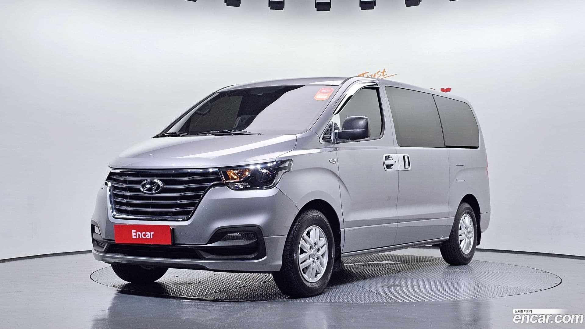 Main__Slider__Photo:Starex Hyundai 2020.9-0