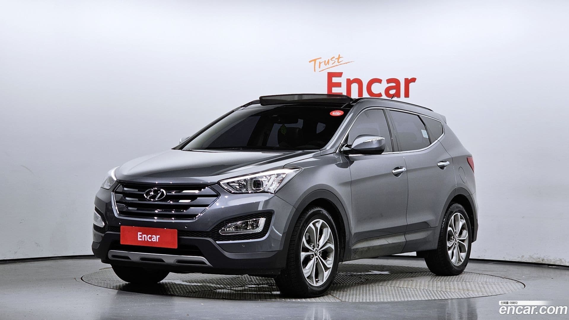 Main__Slider__Photo:Santafe Hyundai 2014.0-0