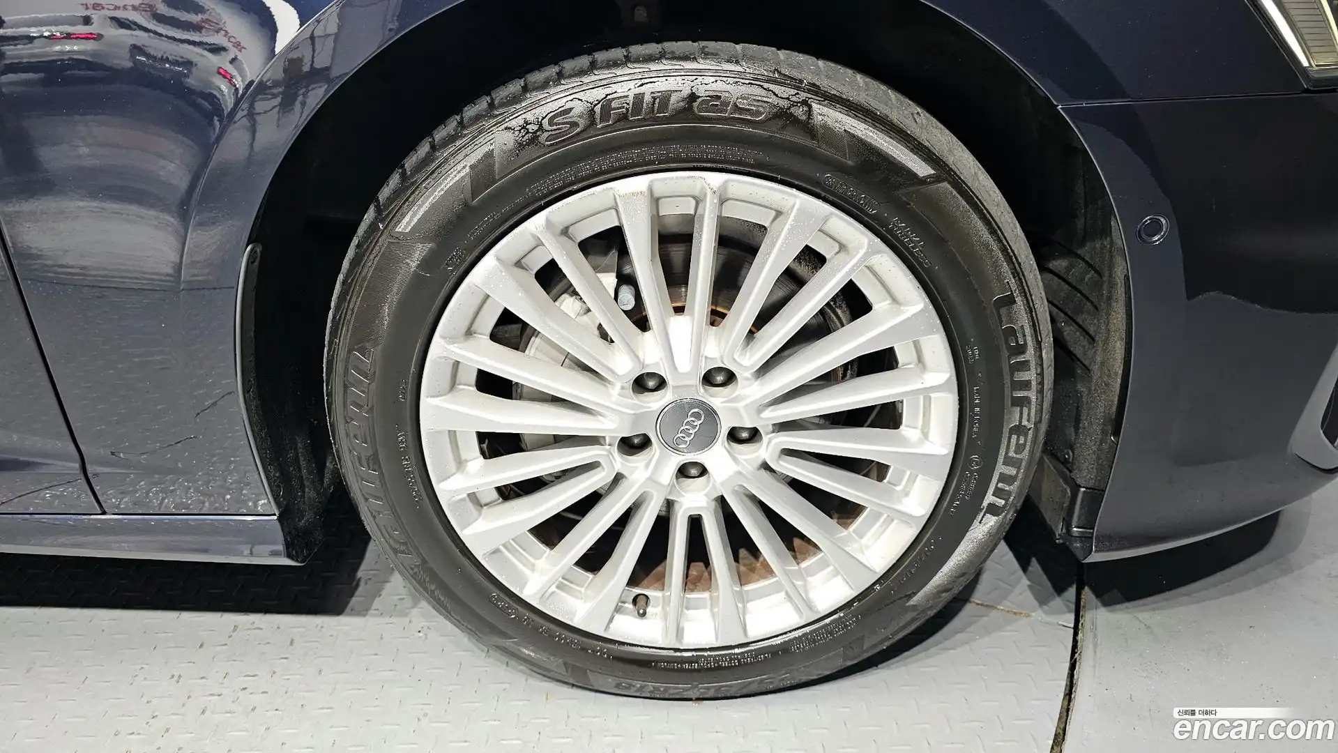 A6 Audi 2021.11-OUTER-005