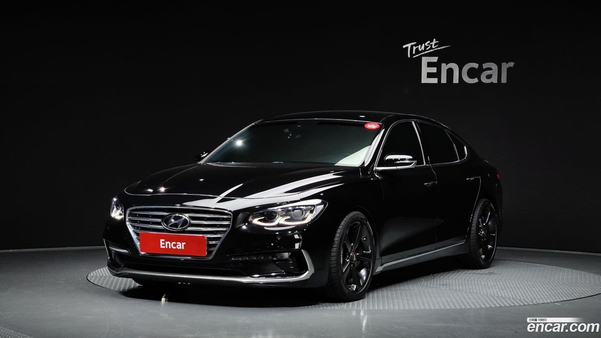 Main__Slider__Photo:Grandeur Hyundai 2019.4-0