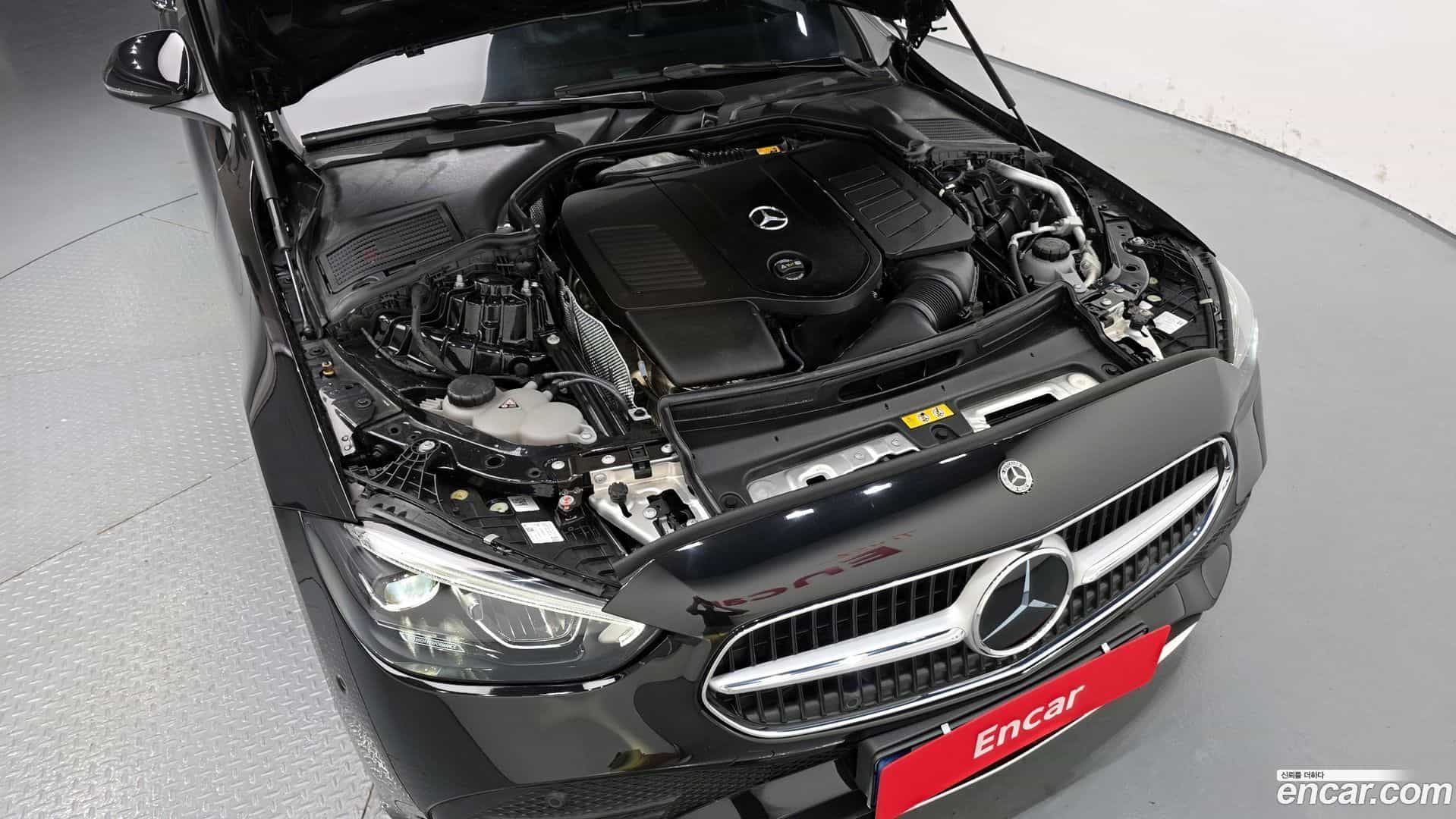 C-Class Mercedes-Benz 2024.1-INNER-006
