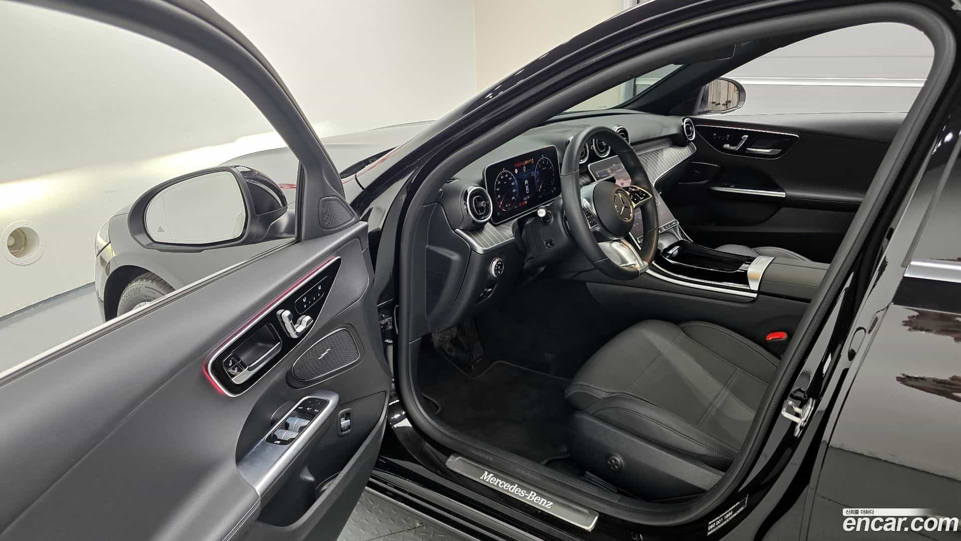 C-Class Mercedes-Benz 2024.1-OPTION-015