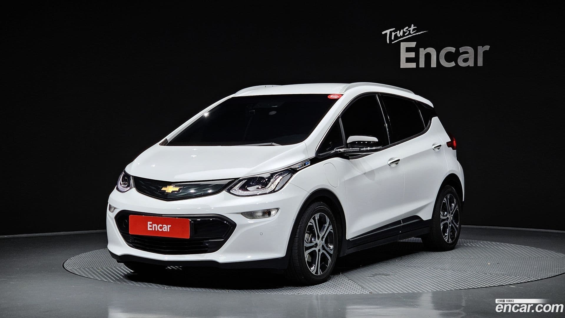 Main__Slider__Photo:Bolt EV Chevrolet 2019.10-0