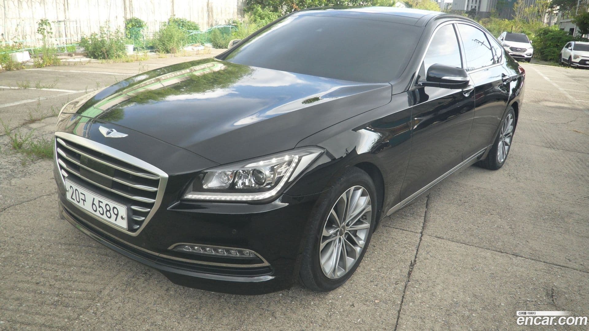 Main__Slider__Photo:Genesis Hyundai 2015.2-0