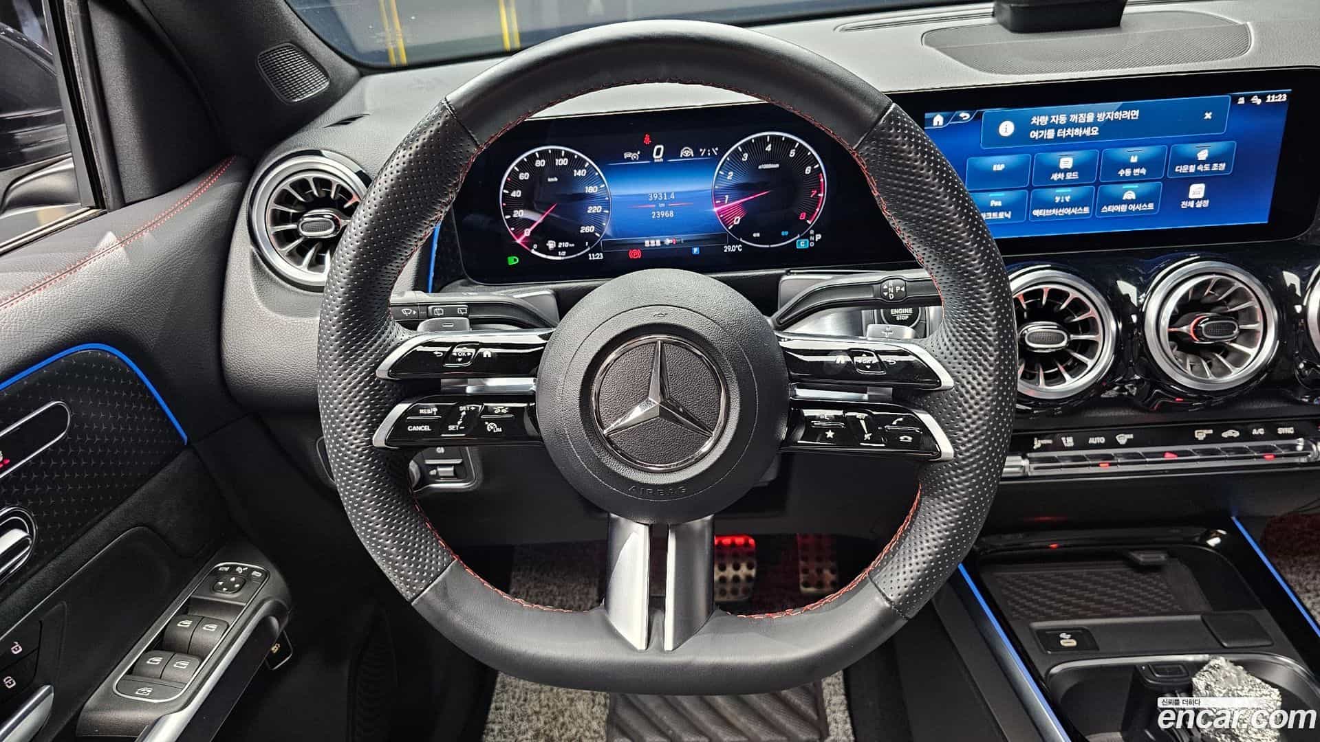 GLB-Class Mercedes-Benz 2024.5-OPTION-017