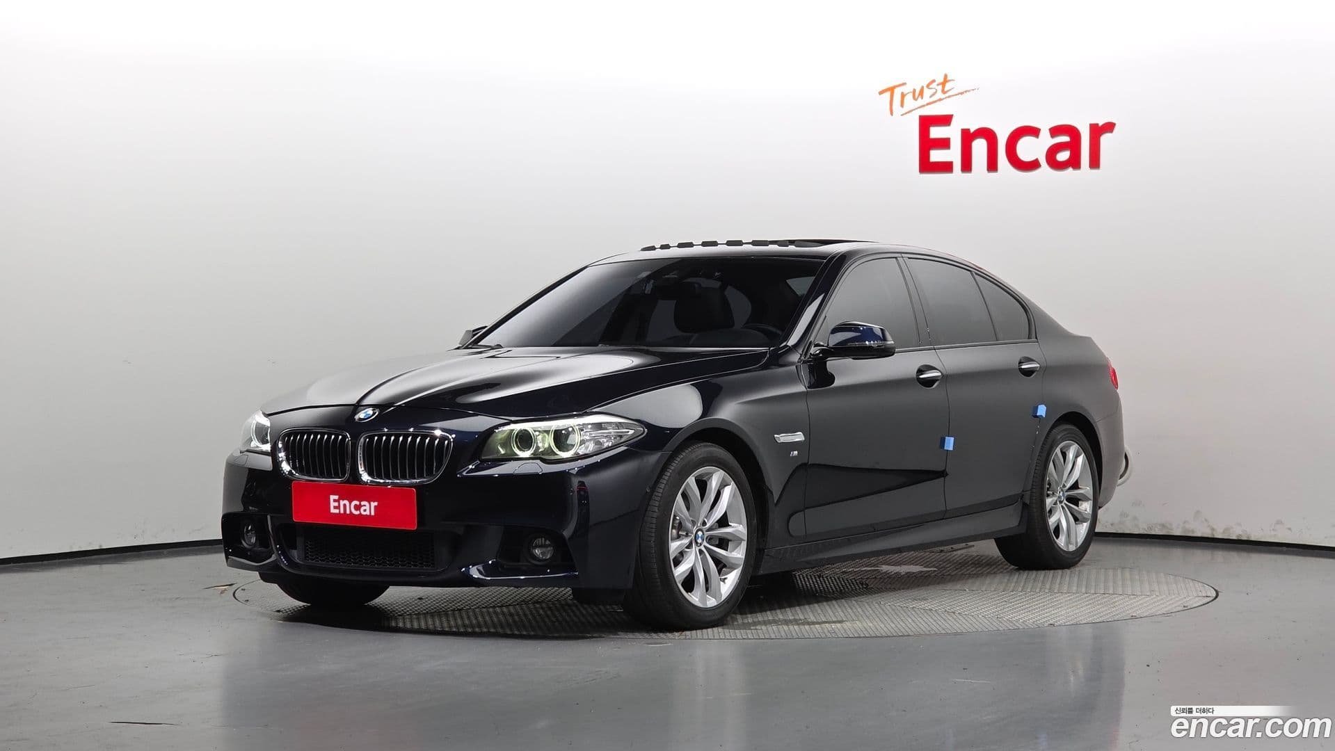 Main__Slider__Photo:5-Series BMW 2016.4-0