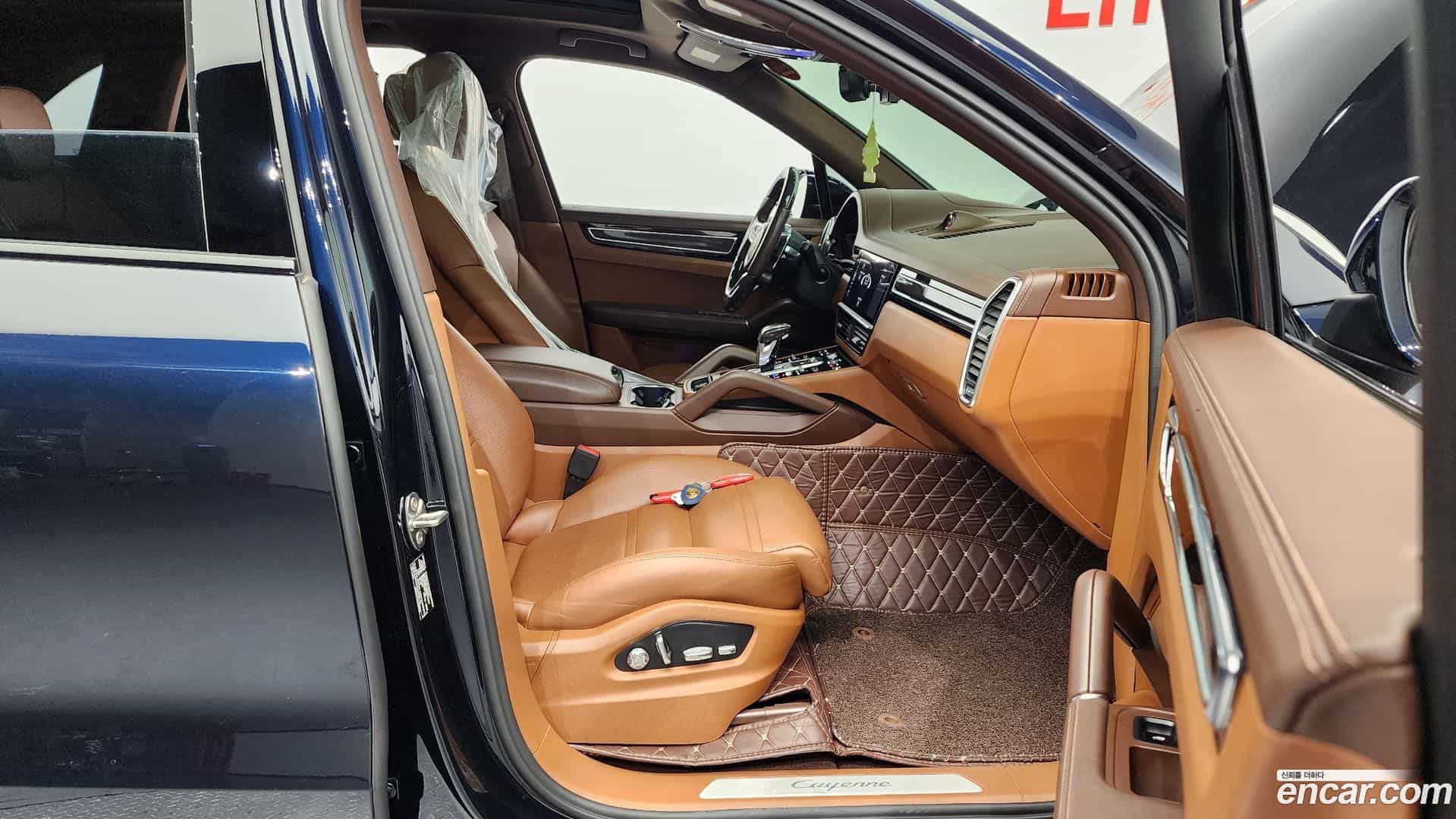 Cayenne Porsche 2019.2-OPTION-015