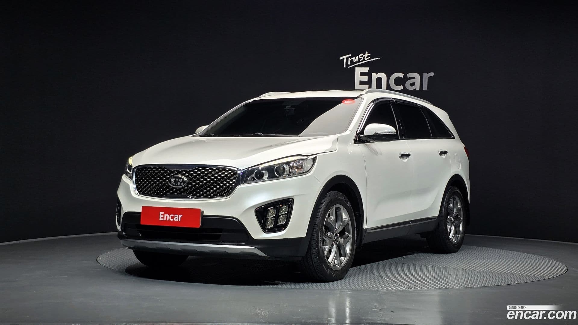 Main__Slider__Photo:Sorento Kia 2015.3-0