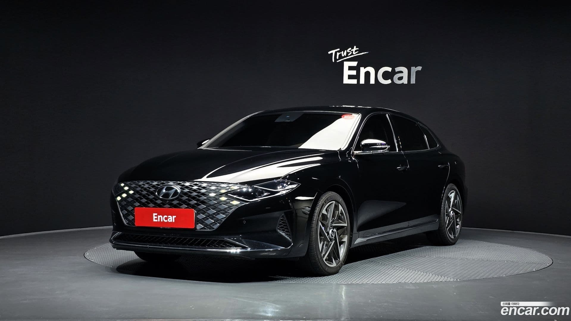 Main__Slider__Photo:Grandeur Hyundai 2020.11-0