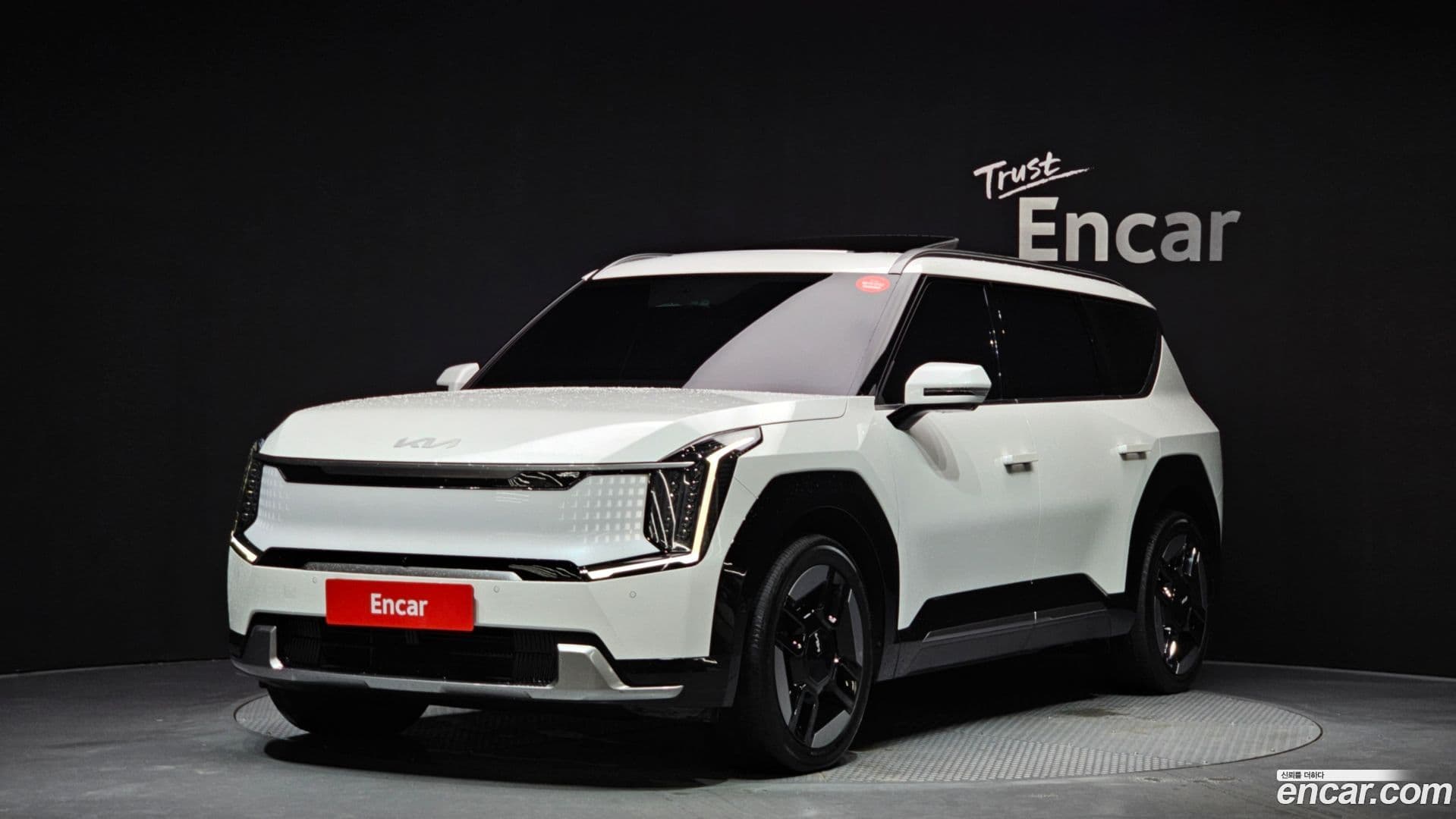 Main__Slider__Photo:EV9 Kia 2023.9-0