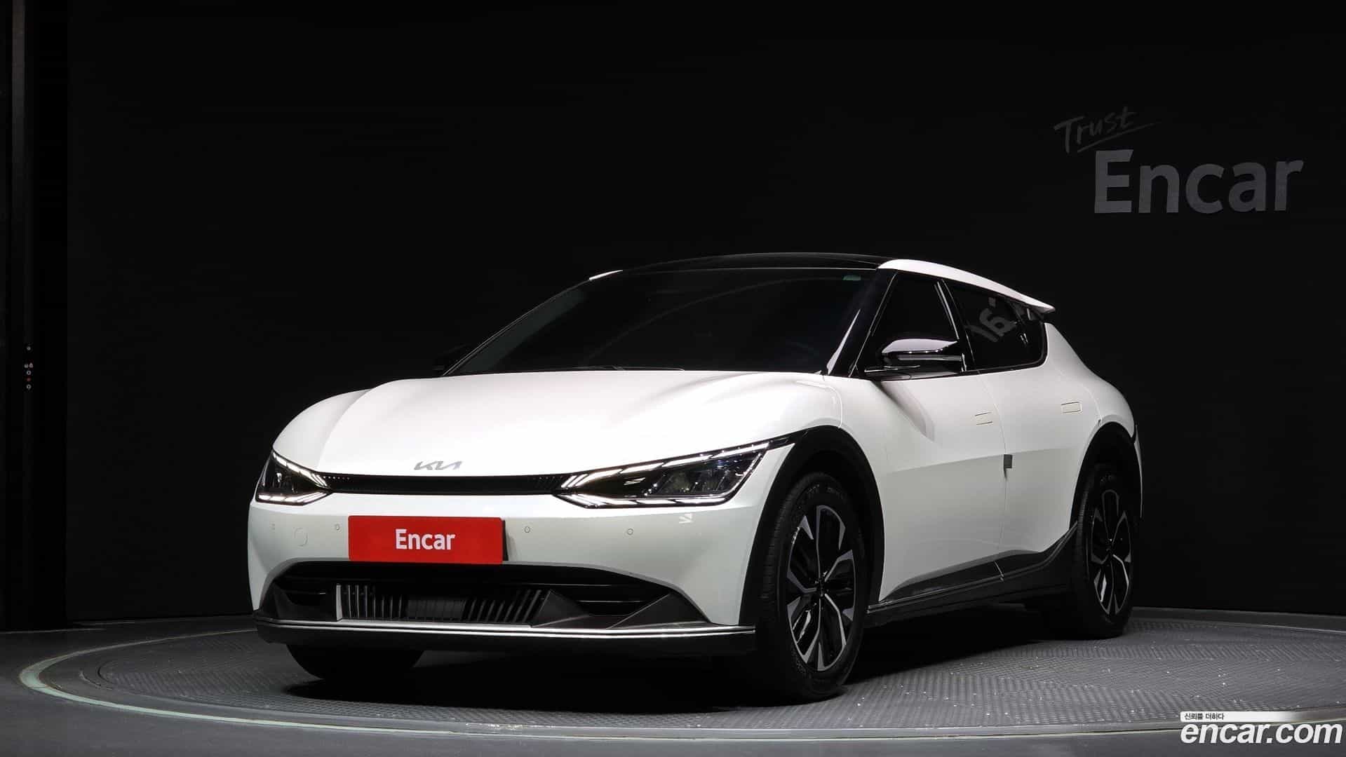 EV6 Kia 2023.4-OUTER-001