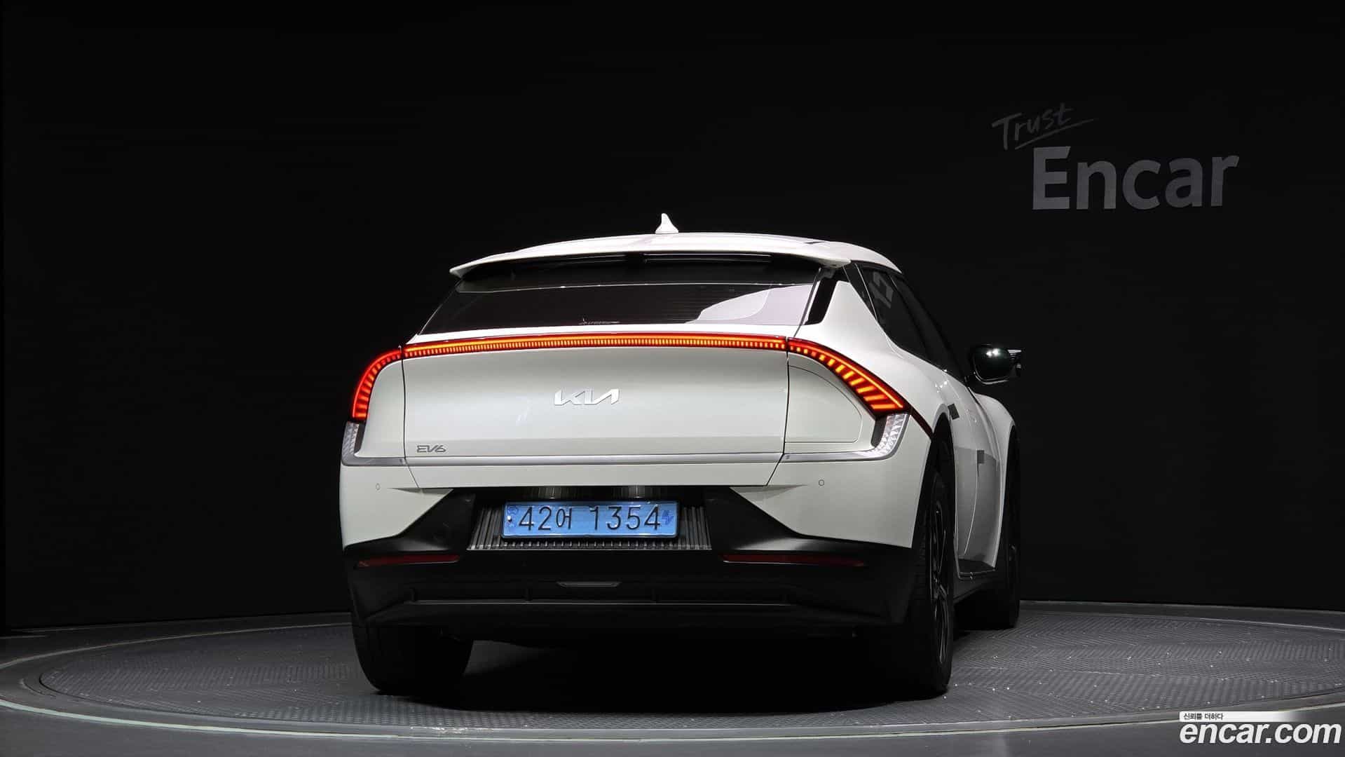 EV6 Kia 2023.4-OUTER-004