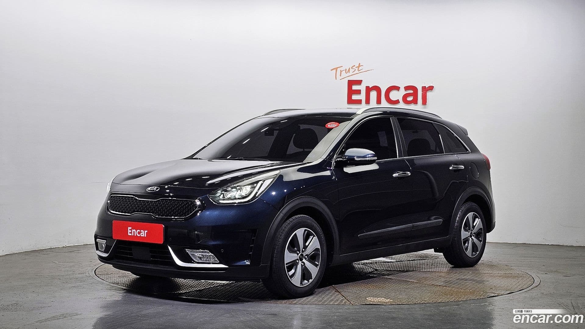 Main__Slider__Photo:Niro Kia 2018.0-0