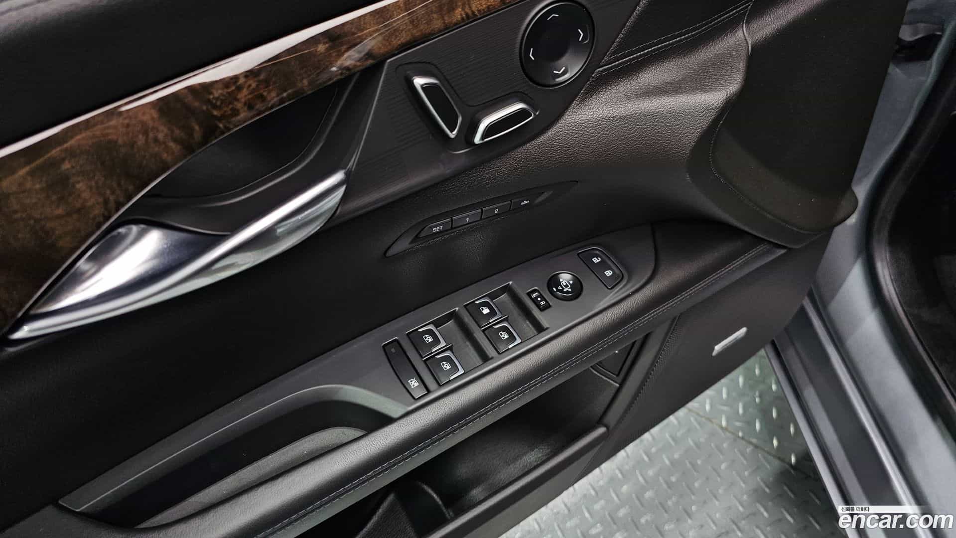 CT6 Cadillac 2018.8-OPTION-023