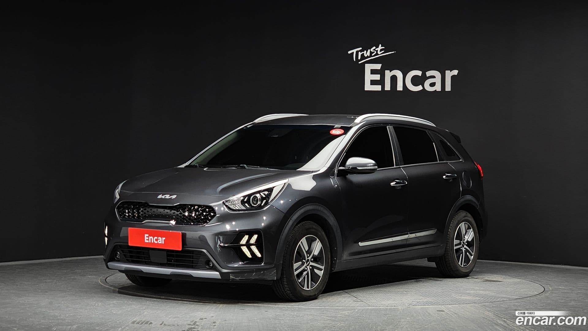 Main__Slider__Photo:Niro Kia 2021.6-0