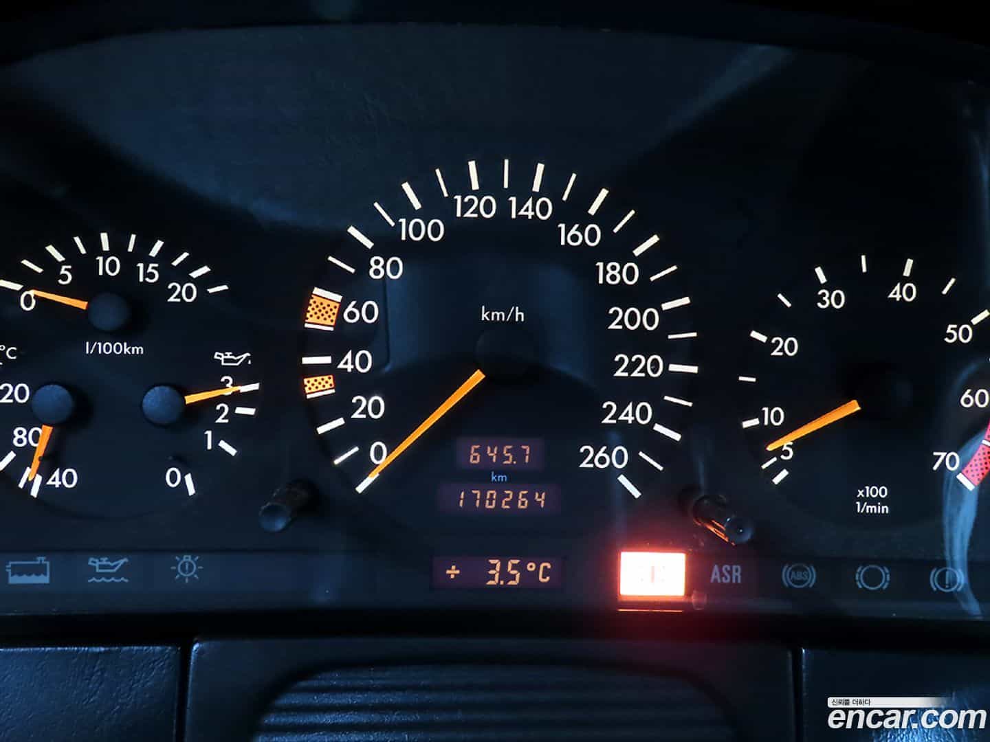 S-Class Mercedes-Benz 1995.1-INNER-008