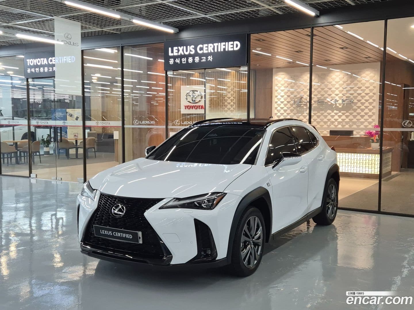 Main__Slider__Photo:UX Lexus 2024.7-0