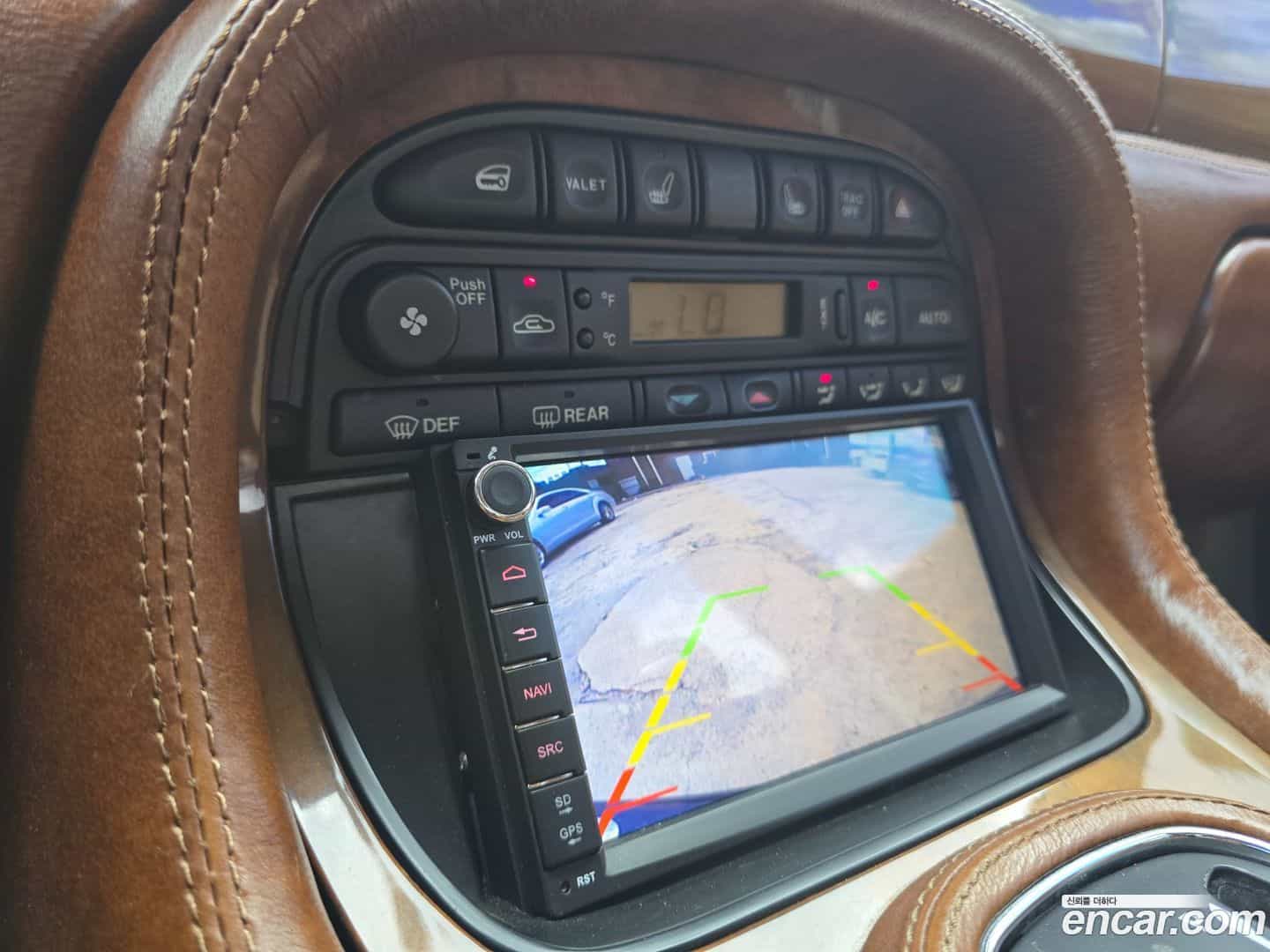XJ-8 Jaguar 2001.11-OPTION-021