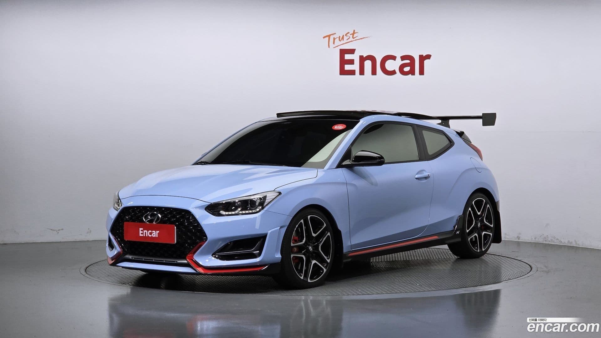 Main__Slider__Photo:Veloster Hyundai 2018.8-0