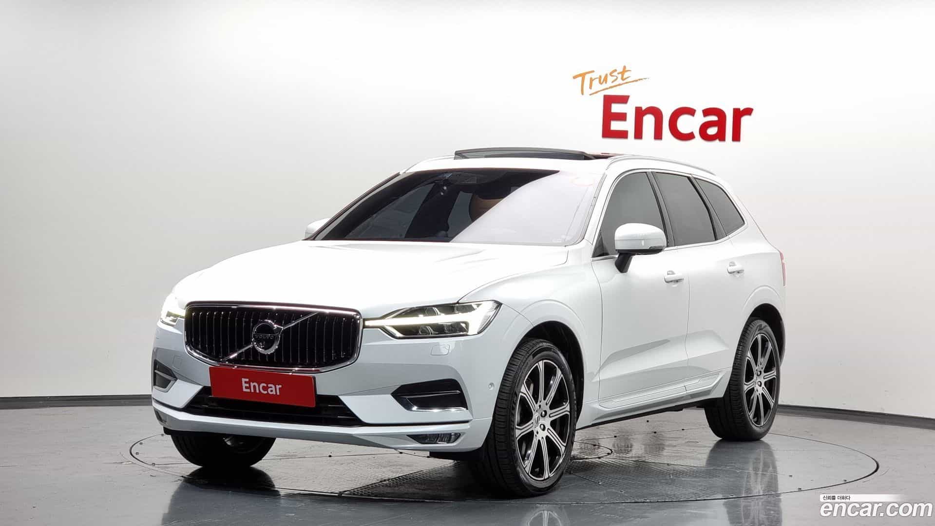 XC60 Volvo 2019.5-OUTER-001