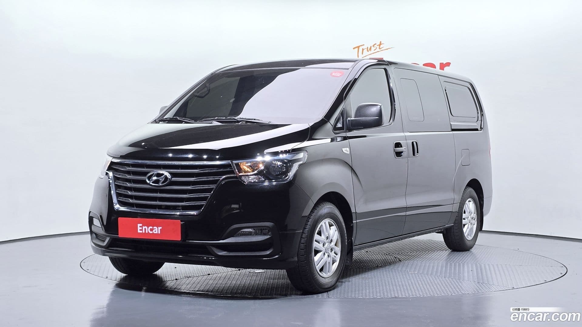 Main__Slider__Photo:Starex Hyundai 2020.10-0