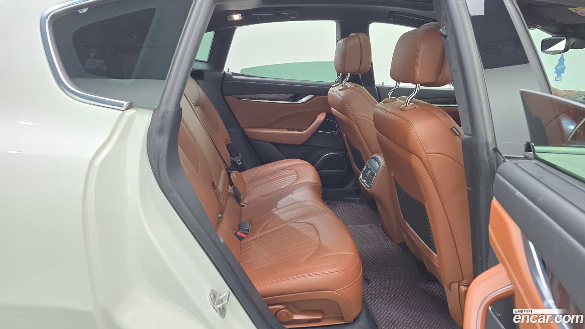 Levante Maserati 2016.10-OPTION-016