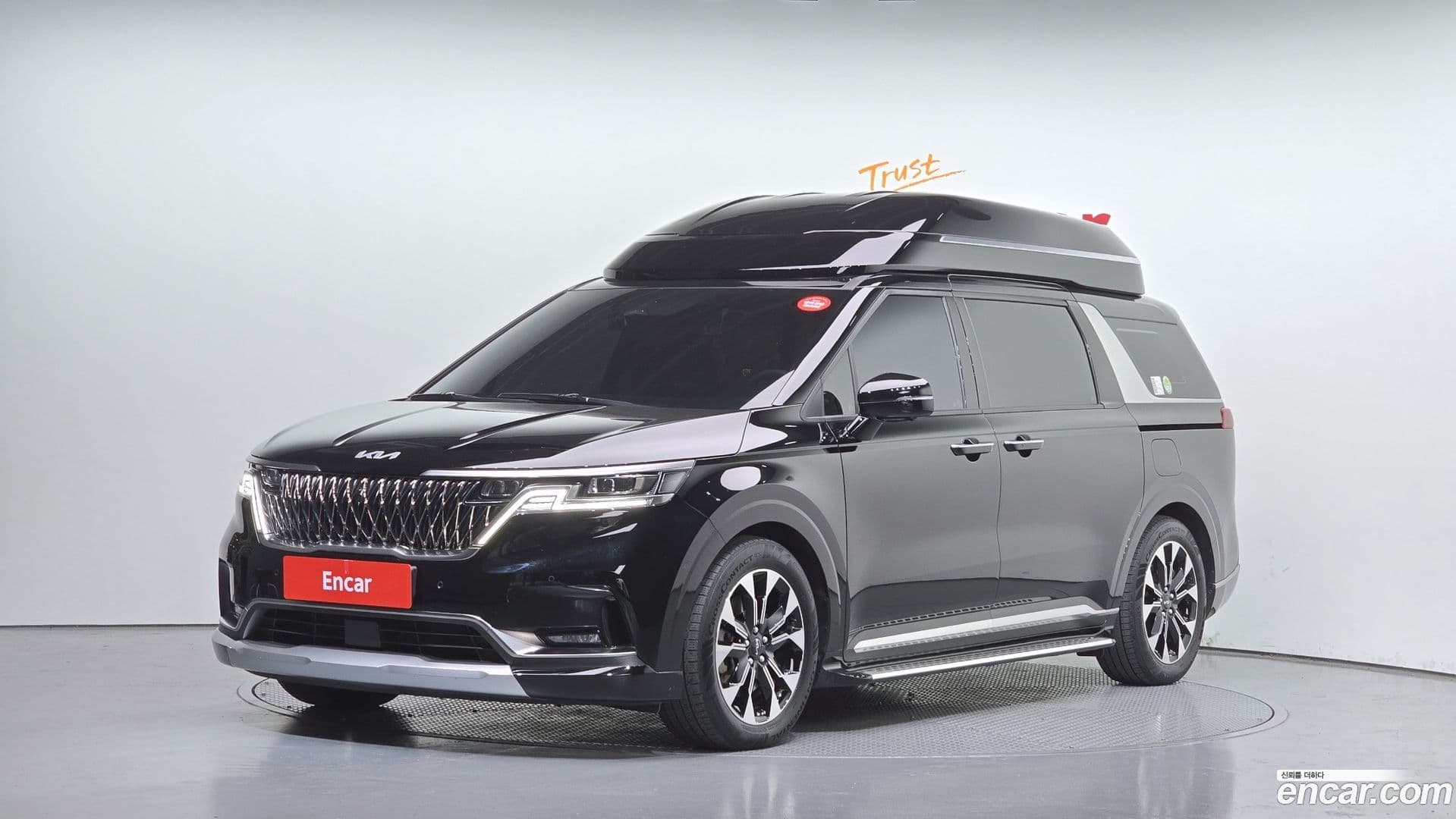 Main__Slider__Photo:Canival Kia 2022.8-0