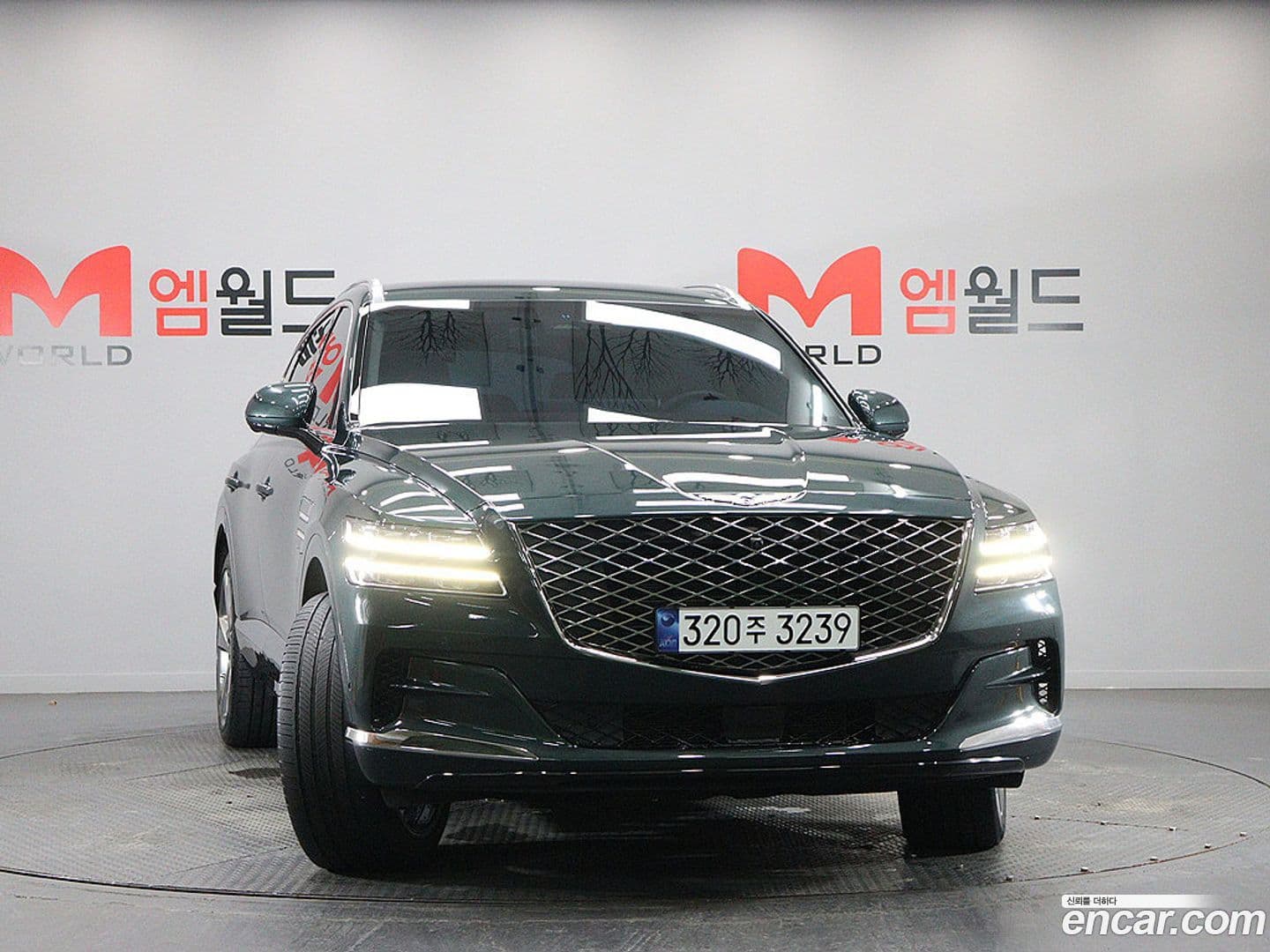 Main__Slider__Photo:GV80 Genesis 2021.8-0