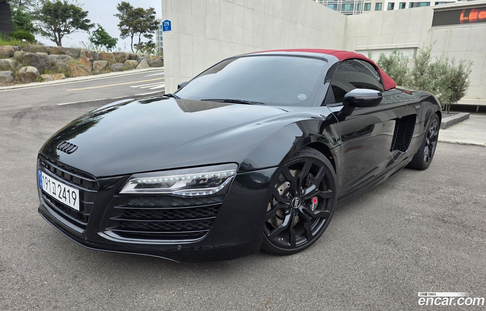 Main__Slider__Photo:R8 Audi 2013.7-0