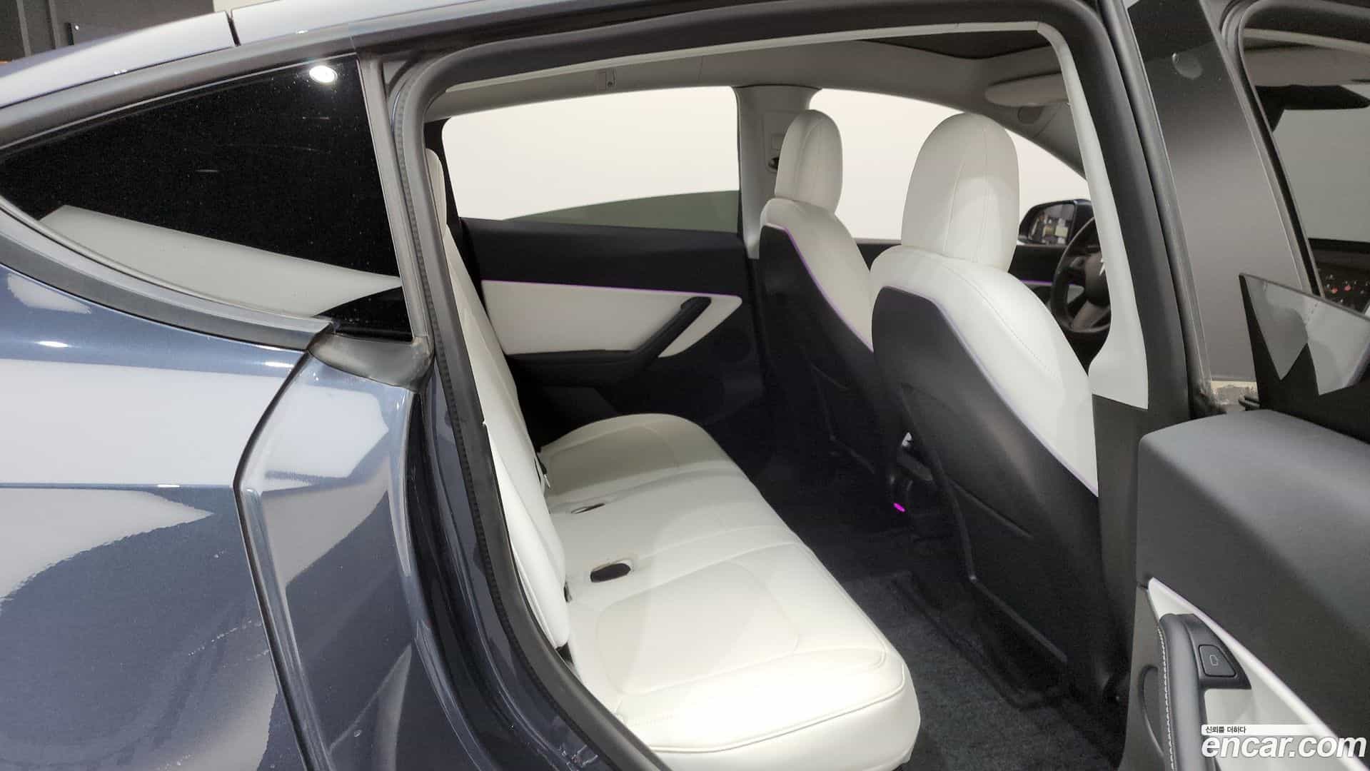 Model Y Tesla 2021.10-OPTION-016