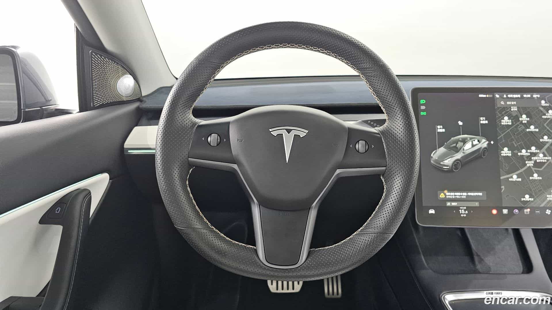 Model Y Tesla 2021.10-OPTION-017