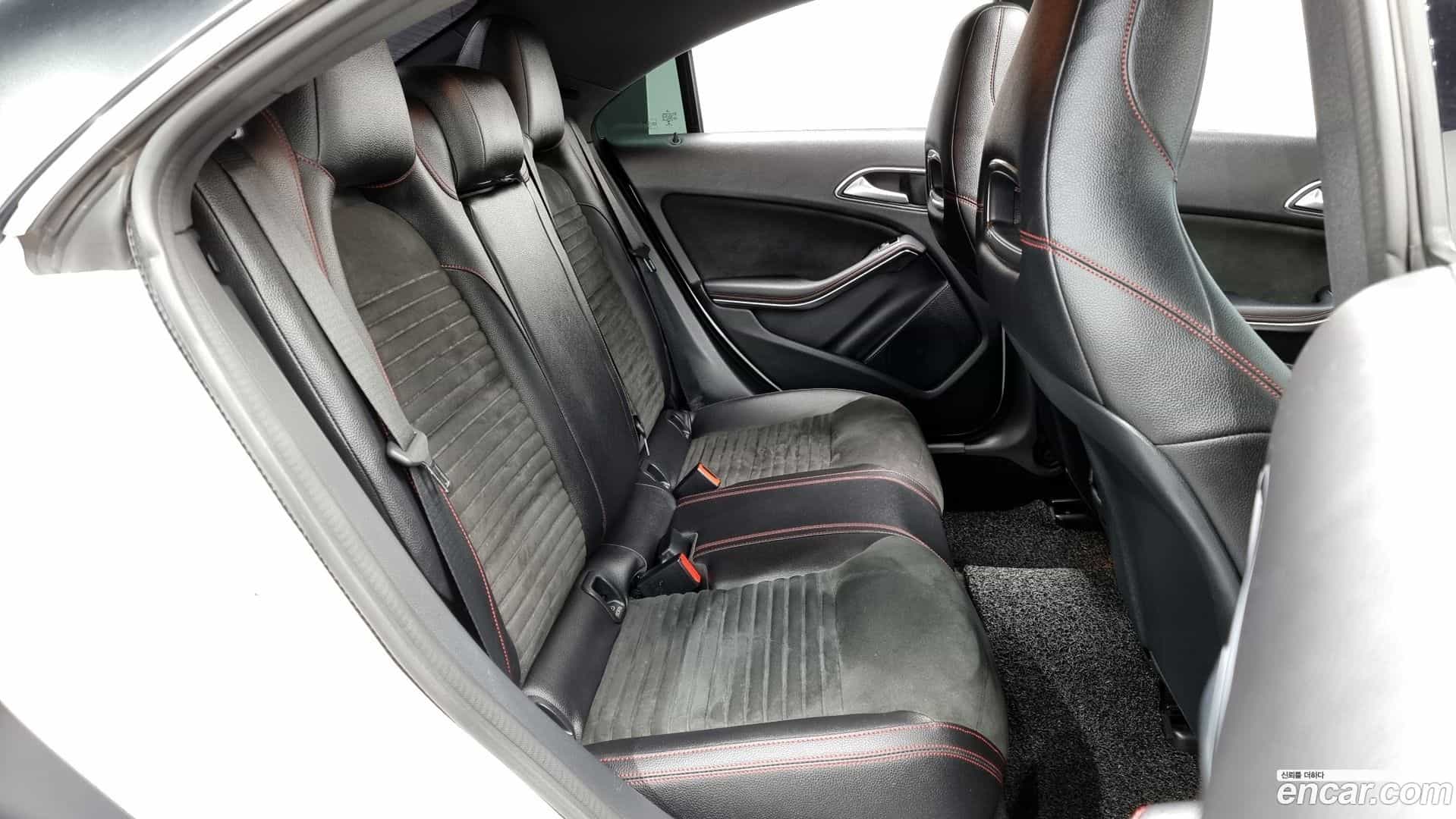 CLA-Class Mercedes-Benz 2017.9-OPTION-016