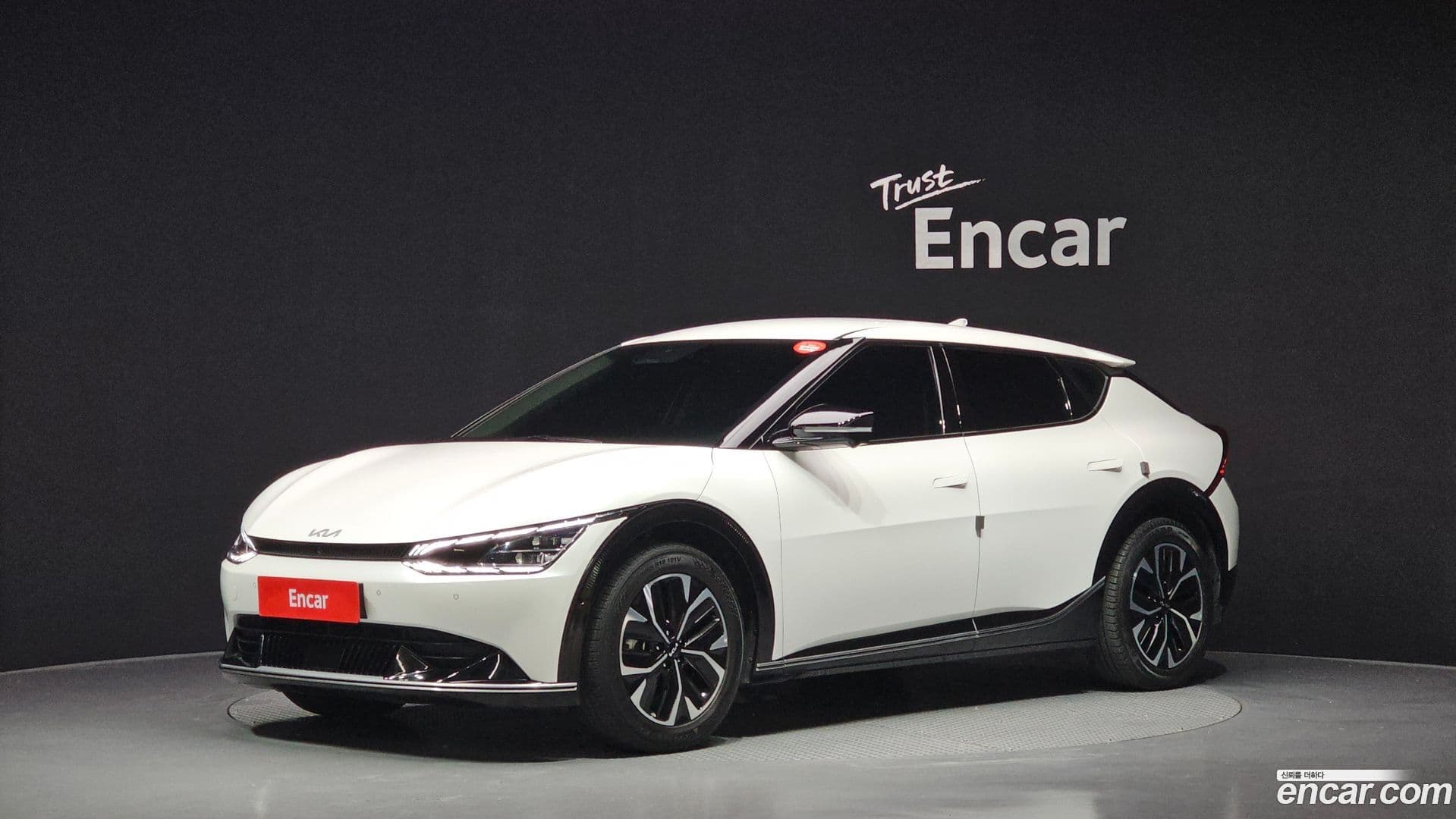 Main__Slider__Photo:EV6 Kia 2022.1-0